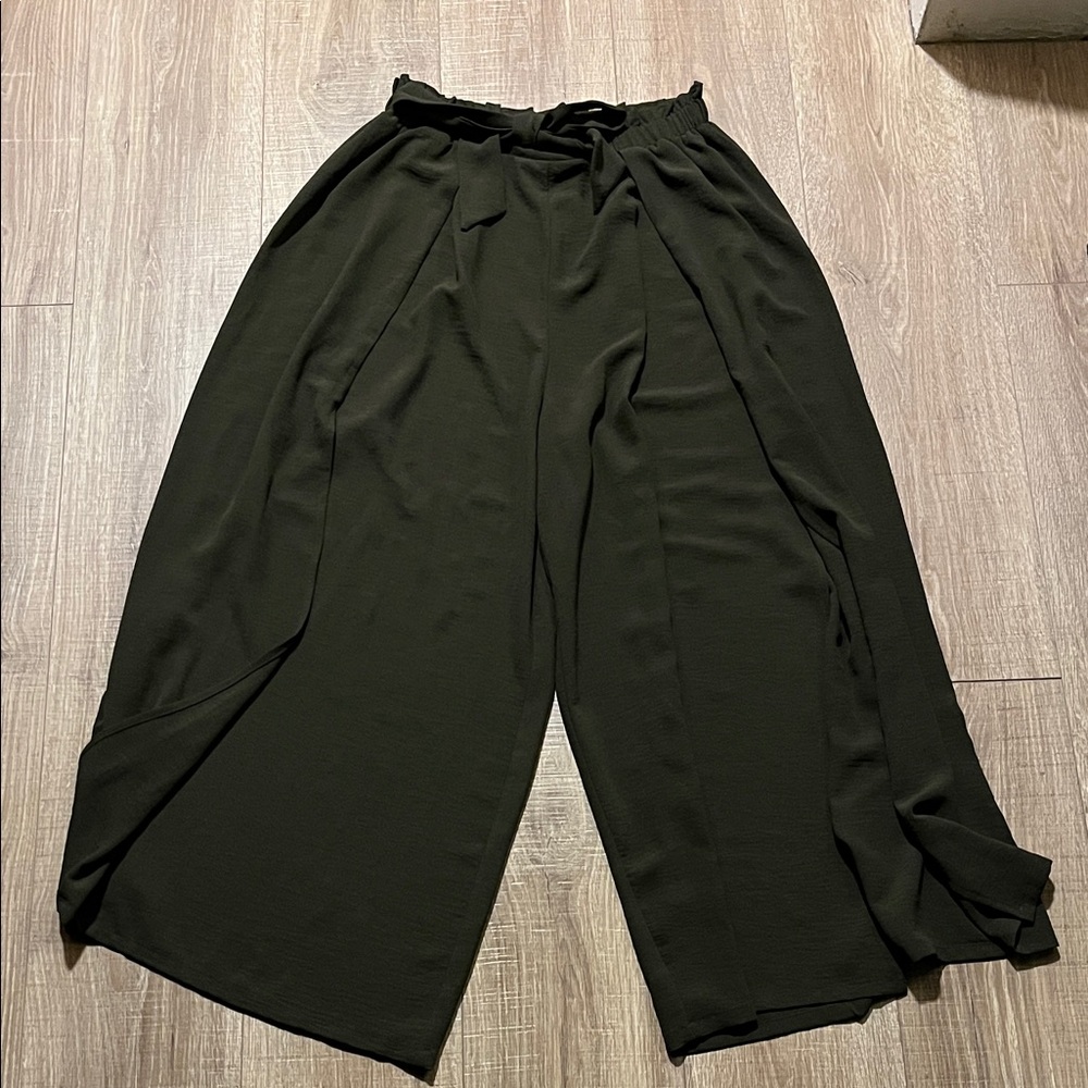Women’s Olive Open Wide-Leg Pants Size XL